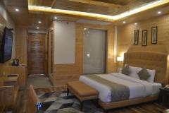 Holiday-Villa-Spa-Resort-Manali-5